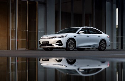 吉利控股集团上半年总销量193万辆 同比增长30% 新能源销量超百万